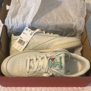 Reebok Women’s size 7 sneaker